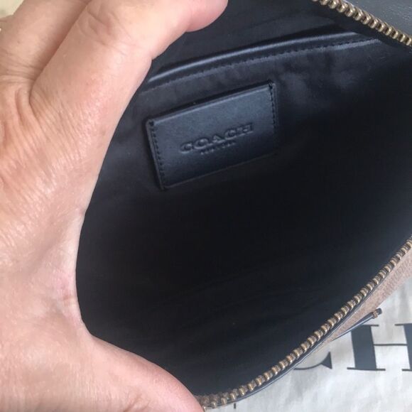Authentic COACH Rivington Signature Belt Bag - Picture 14 of 15
